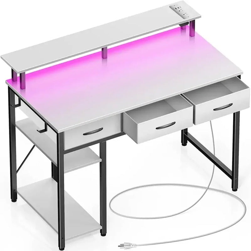 Bureau informatique avec rangement