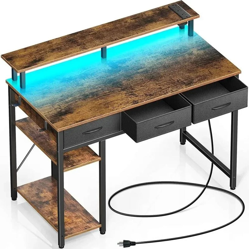 Bureau informatique avec rangement